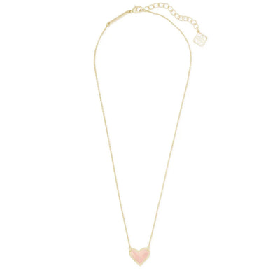 Ari Heart Gold Pendant Necklace in Rose Quartz