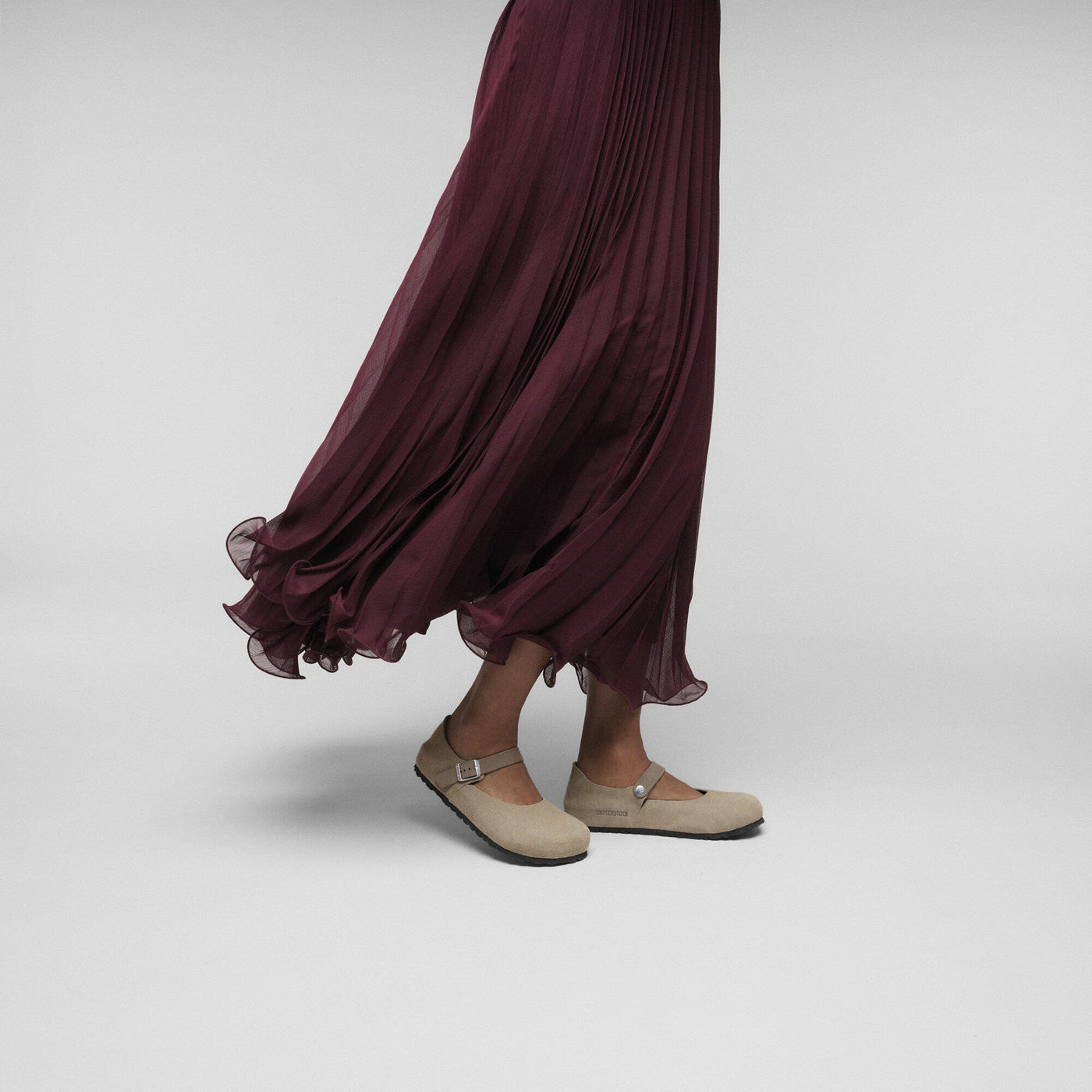 #color_suede-leather-taupe