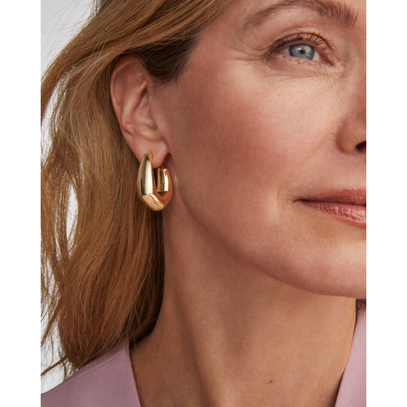 Kaia Gold Small Hoop Earrings in Gold