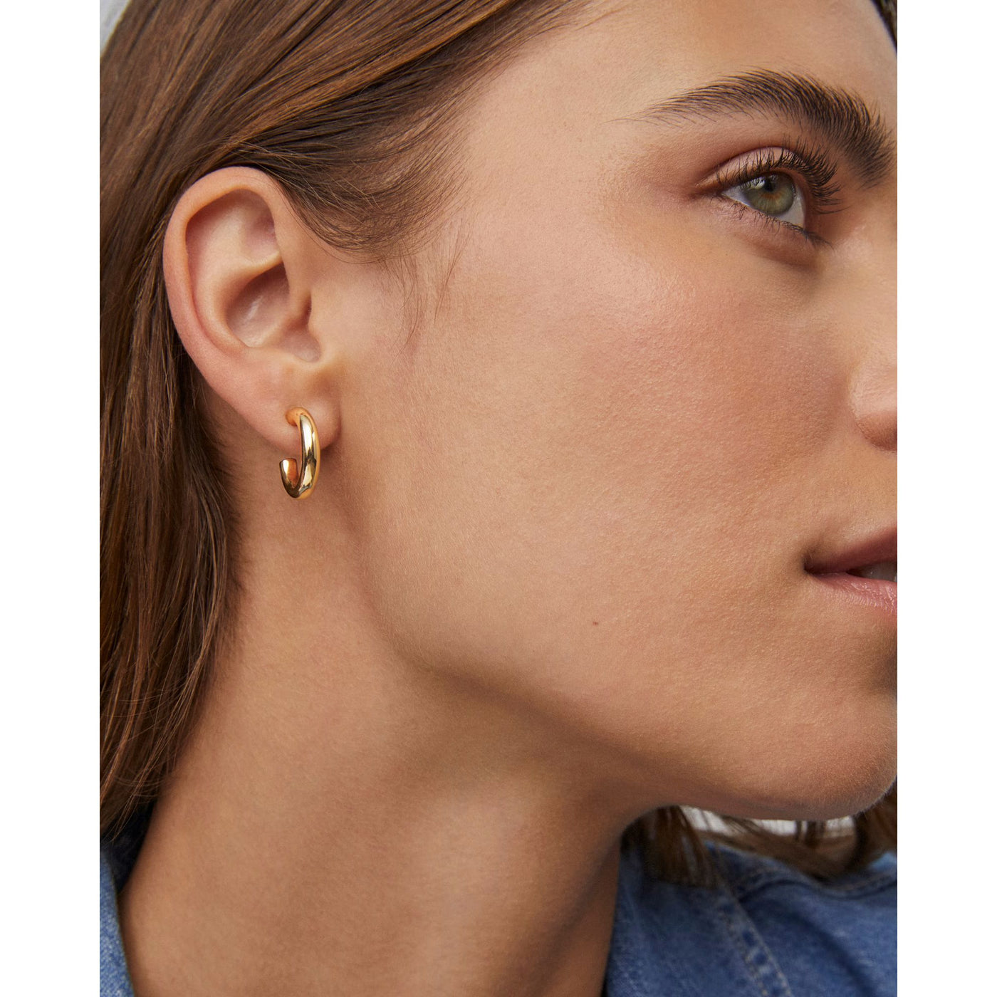 Colette Huggie Earrings in Gold