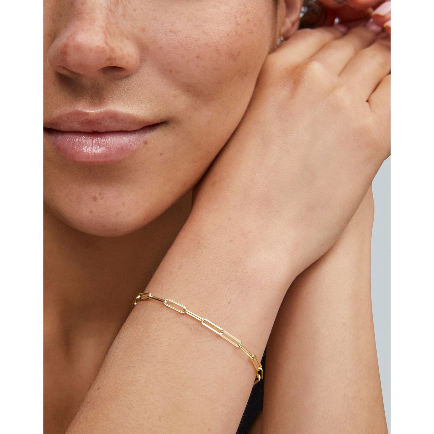 Courtney Paperclip Bracelet in Gold