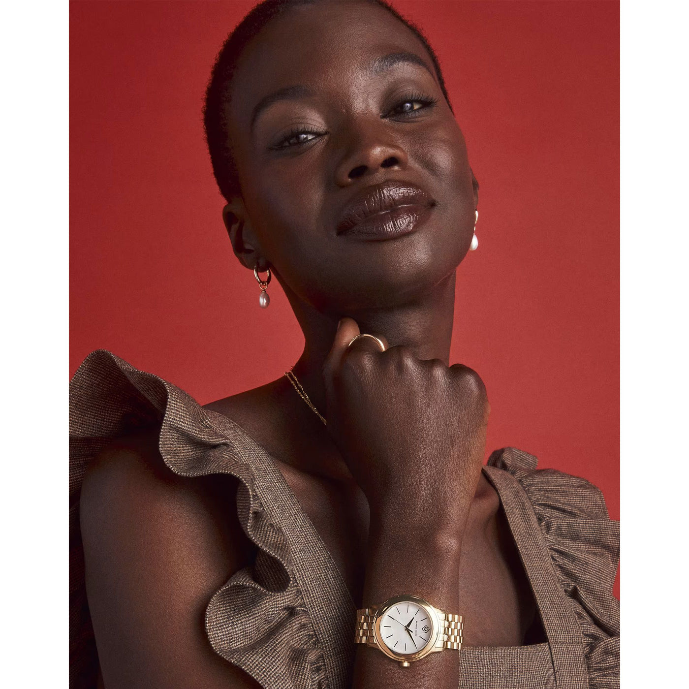 Willa Gold Pearl Huggie Earrings in Freshwater Cultured Pearl