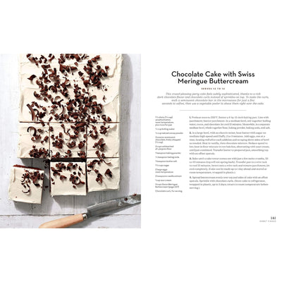 Martha Stewart's Cake Perfection: 100+ Recipes for the Sweet Classic, from Simple to Stunning: A Baking Book by Martha Stewart